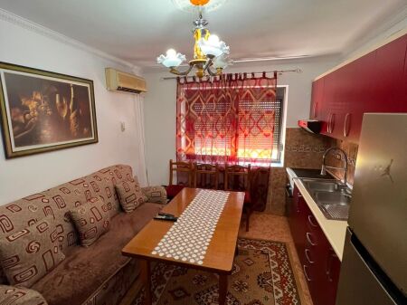 Jepet me qira apartament 2+1 – Zona e Ujësjellësit, Durrës