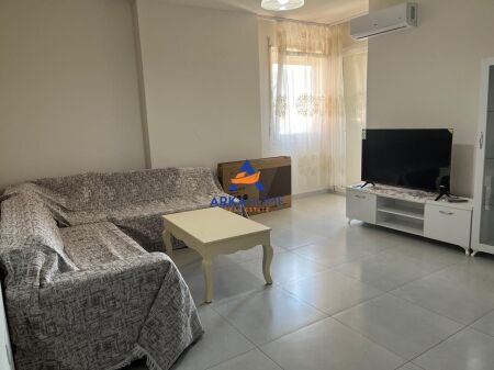 JEPET APARTAMENT ME QERA 2+1+BALLKON "GOLDEN PARK" 50.000 LEKE