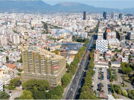 Apartment 2+1 for sale in Colonnade Complex, Laprakë