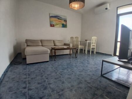 Apartament 1+1 me qera tek Rruga Bardhyl
