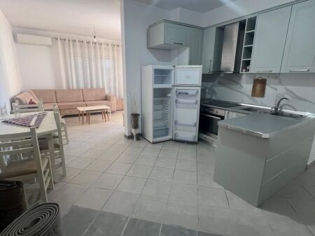 Rent | Apartament 2 + 1 | Kombinat | 400 €/month
