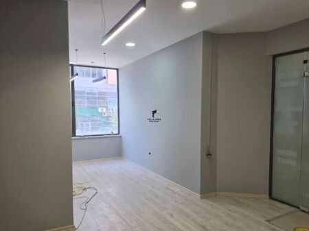 UFFICIO IN AFFITTO 35 M2 ZOGU ZI 60.000 LEKE FH-81879