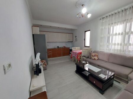 Affitto | Shtëpi private 2 + 1 | Spitali Amerikan 2 | 500 €/mese