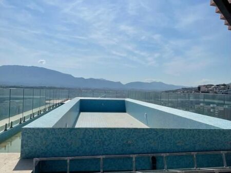 VILLA CON PISCINA IN VENDITA, COLLINA DEL SOLE! 1.300.000 €