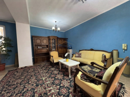 Qera, Vilë 3-Katëshe, Farke.