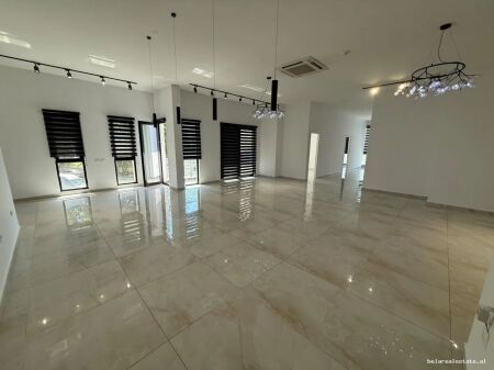 Office for Rent at Pharmacy 10 (ID BZ21003) Tirana