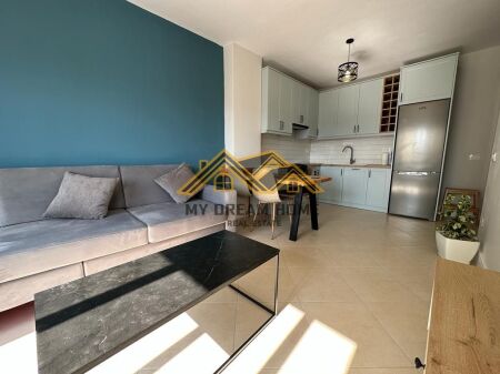JEPET ME QIRA APARTAMENT 1+1 PRANE TREGUT TE FRUTA PERIMEVE, DURRES !