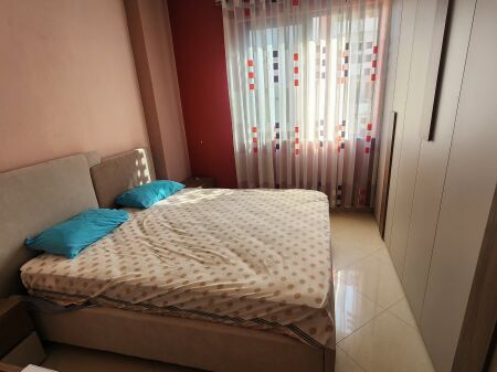 Apartment 2+1, Astir!