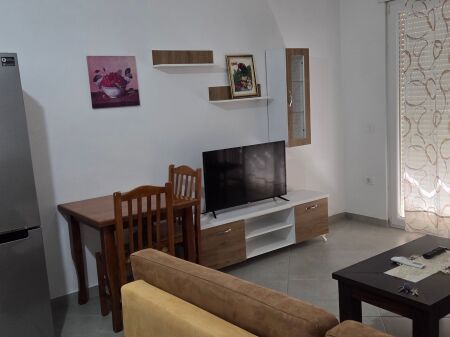 1+1,i mob,villa L 2 astir,450 mila lek