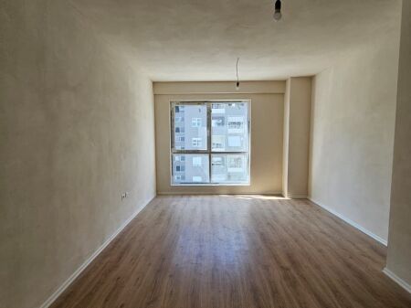 Apartment 3+1+2 + Storage – Paris Commune