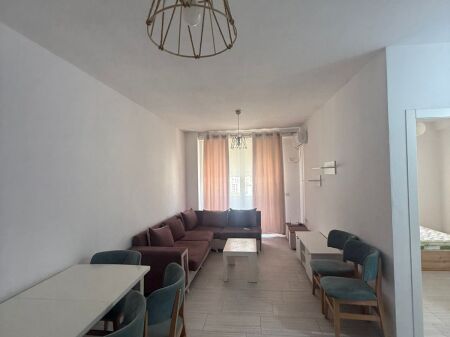 ASTIR Jepet me Qira Apartament 1+1 | 📍 Ndodhet në një zonë të qetë dhe shumë të kërkuar të Astirit TEK VILA L 2 prane Urban Gate
