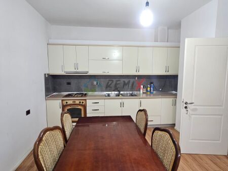 🏡 **2+1 APARTMENT FOR RENT – OPPOSITE 2 ROOSTERS, DURRËS**