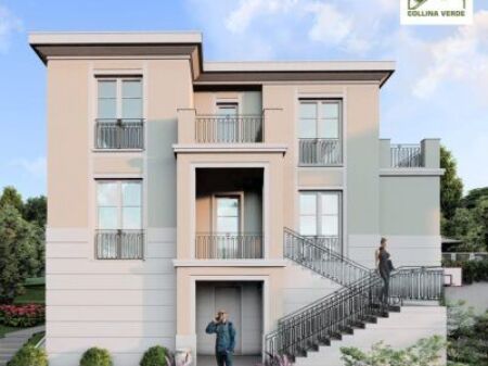 Villa su 3 Piani in Vendita – Collina Verde