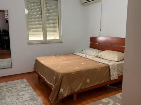 Jepet Me Qera Apartament 1+1+1 Ballkon
