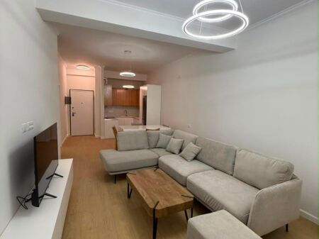 Apartament 2+1 me qera tek Liqeni i Thate