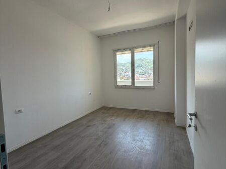 Apartament ne shitje 2+1 te Golden Park