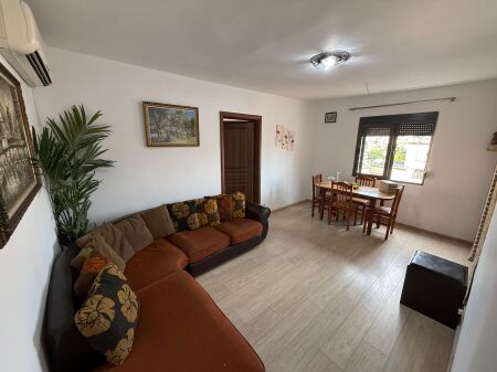 Apartment 2+1 for sale Brryl roadside