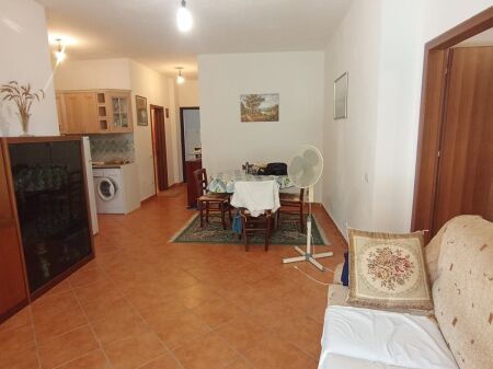 Shitet Apartament 2+1 te Shpiragu Golem