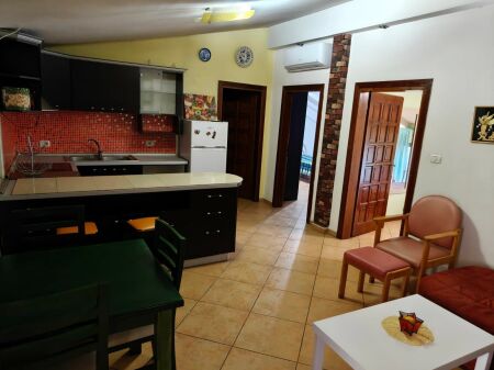 Qera | Apartament 2 + 1 | Universiteti Zonja e Keshillit te Mire | 400 €/muaj