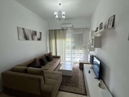 Jepet me qira 2+1+1 Kthesa e Kamzes Casa Italia 650€
