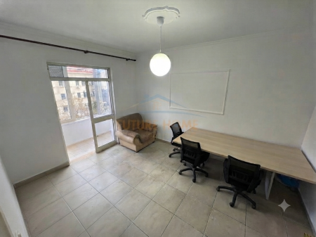 Qera, Apartament 2+1+Ballkone, Bulevardi Zogu I