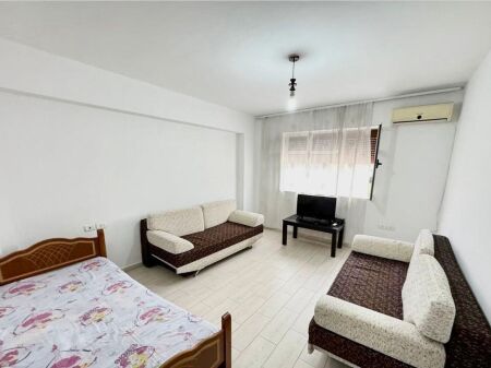 Jepet me qera apartament 2+1 Te Kthesa e Kamezes ,Kompleksi Malezjan !
