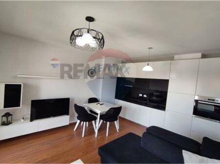 Apartament 1+1 pe qira tek Siri Kodra!