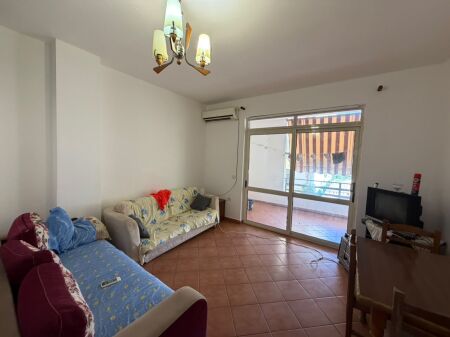 Jepet me qera apartamenti 1+1