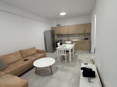 Jepet me Qera Apartament 2+1