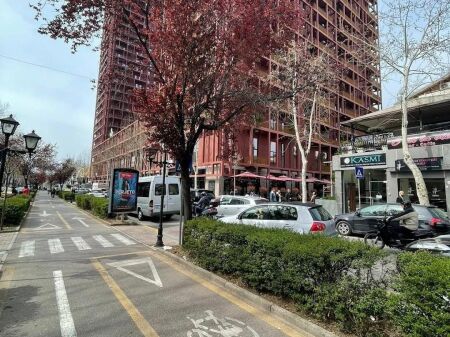 Business premises, office for rent at Garden Building, Kavaja Street, 21 Dhjetori.