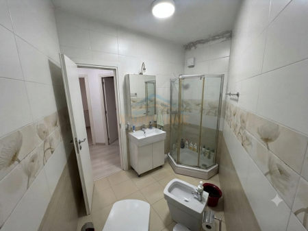 Affitto , Appartamento 1+1, Lago Secco , Tirana