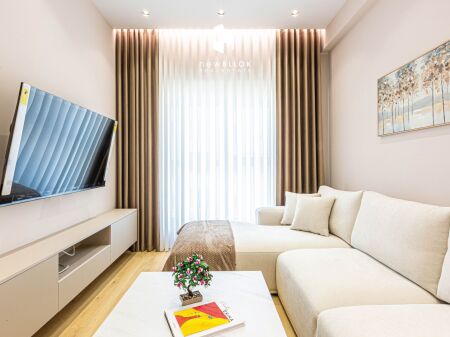 🏡 **For Rent: Luxury 1+1 Apartment in Kadiu Residence – Ali Demi 📍 | 100% Brand New | 50 m² | 7th Floor (P2026) | Everything Brand New (Still in Original Packaging) | 45,000 ALL/Month ✨**