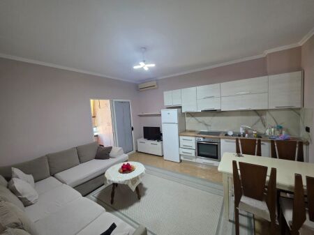 5 Maji Jepet Apartament 2+1 Me Qira