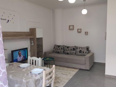 JEPET APARTAMENT ME QERA 1+1,RR NDRE MJEDA