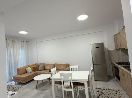 For rent 2+1 American 3 Golden Park 60,000 lek