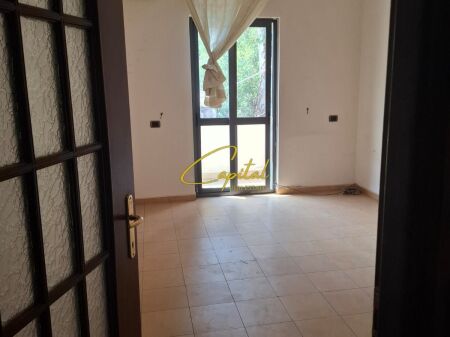 FOR SALE APARTMENT 4+1+2 KAVAJES STREET 245,000 EURO