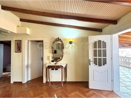 Jepet me qira apartament 3+1+2 tualete tek Vilat Gjermane!