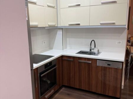 Apartament me qira tem Liqeni i Thate 600EU