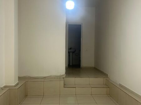 Affitto | Ambjent Biznesi | Rruga Ferit Xhajko | 350 €/mese