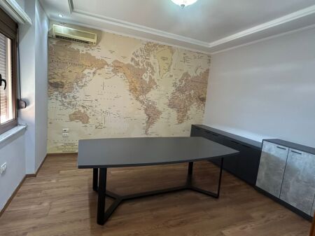Apartament 3+1 per qira ne Bllok