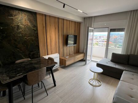 Shitet Apartament 2+1 në Lagjen 17, pranë Ujësjellësit, Durrës