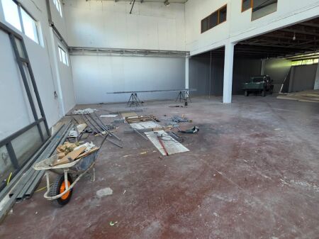Tirana-Durres Highway, Warehouse 300m2 for rent
