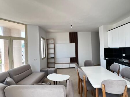 JEPET ME QERA APARTAMENT 2+1+2 PRANE POSTES PLZH, DURRES