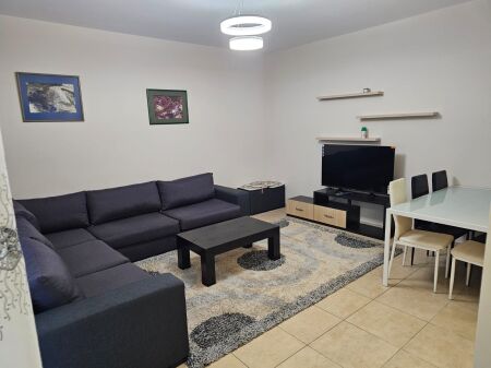 Appartamento 2+1, Via 5 Maji!