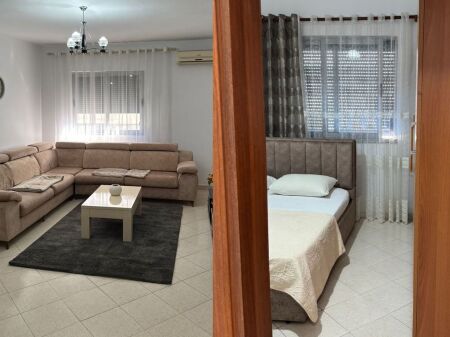 Appartamento 3+1+2 bagni + balcone in affitto – Astir !