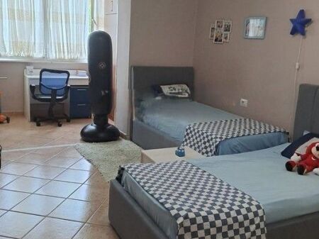 Apartament me qira 2+1+2 tek Vasil Shanto