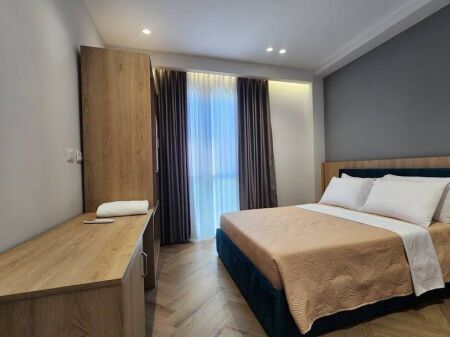 Jepet me qera apartament 2+1+Post Parkimi,Yrshek (Klinika Uzllova)
