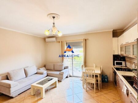 APPARTAMENTO IN AFFITTO 1+1+BALCONE "VIA DISHA, VICINO ALLA ROTONDA DI SHKOZA" 400 EURO