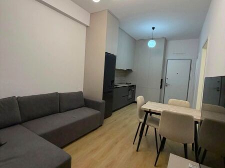 APARTAMENT ME QERA 1+1 ALI DEMI 45.000 LEKE FH-82420