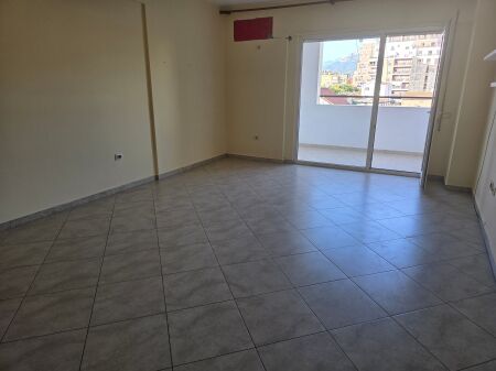 Apartament 2+1+3+garazh